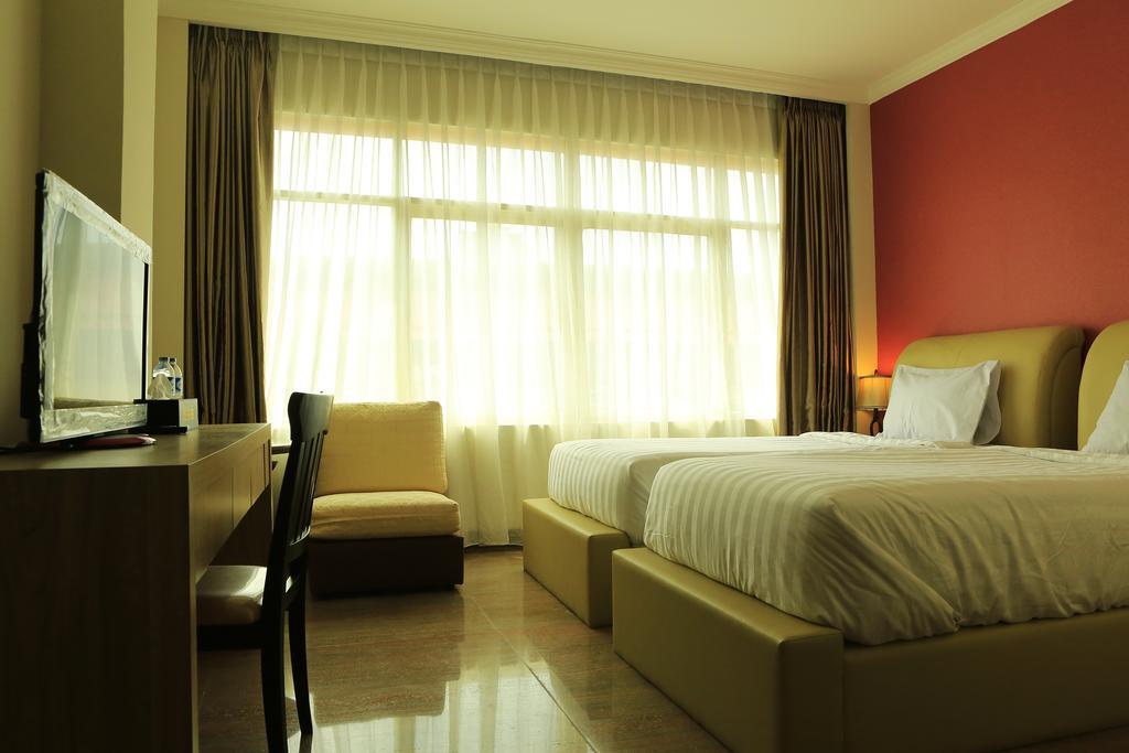 Hotel 55 Джакарта Экстерьер фото