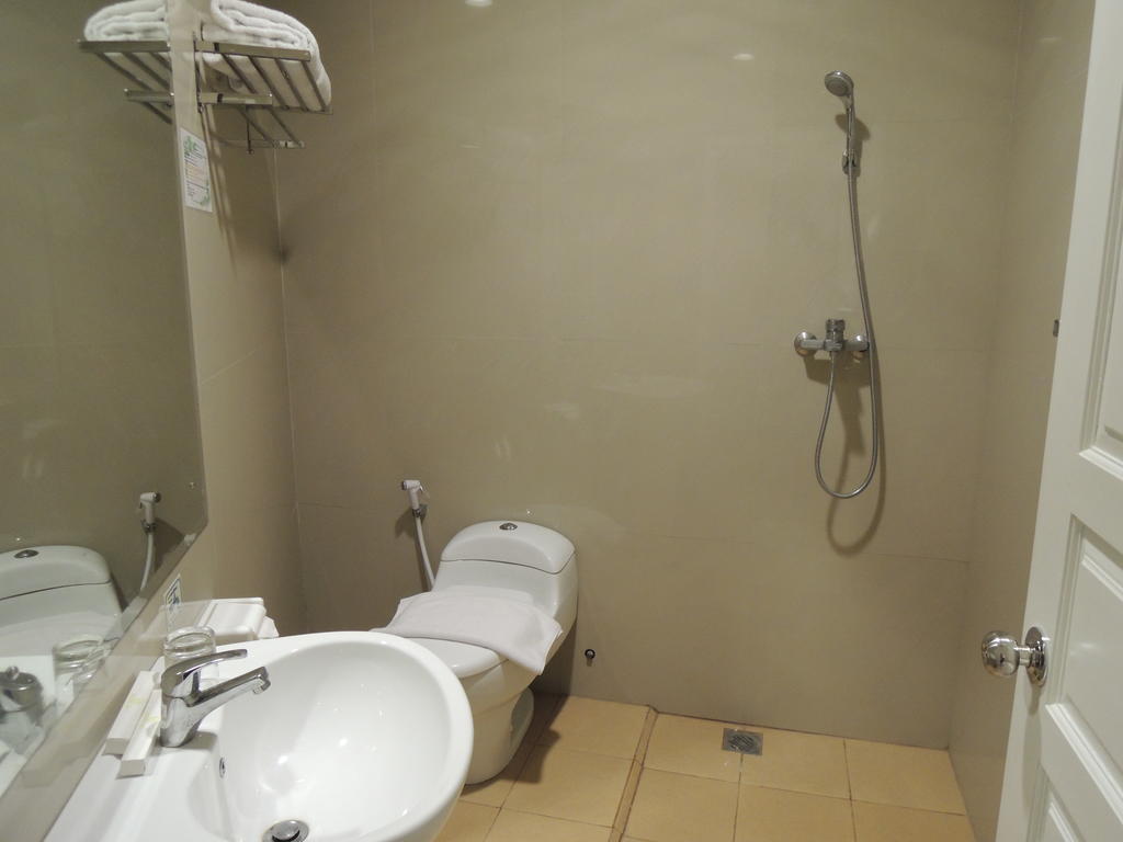 Hotel 55 Джакарта Номер фото