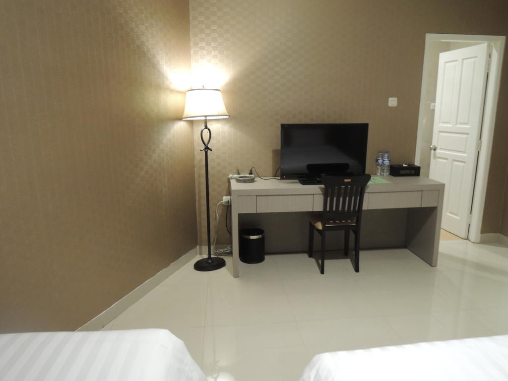 Hotel 55 Джакарта Номер фото